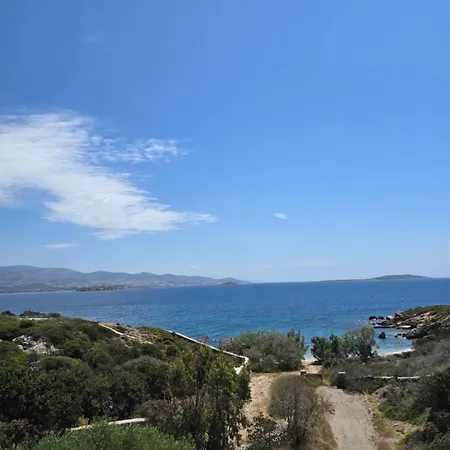 House Anthea , Sea