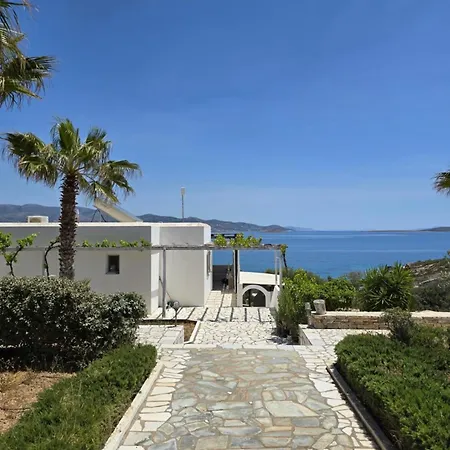 House Anthea , Sea